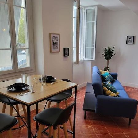 Appartement De Charme Avec Tomettes Et Parquet Graulhet Exterior foto