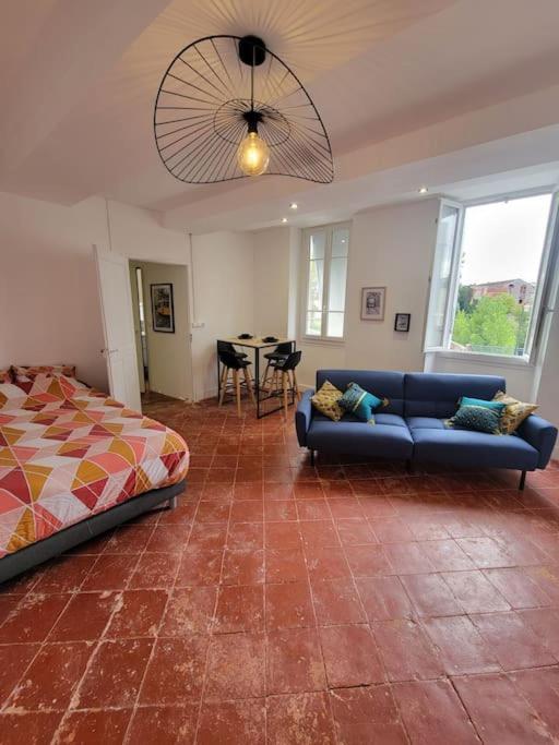 Appartement De Charme Avec Tomettes Et Parquet Graulhet Exterior foto
